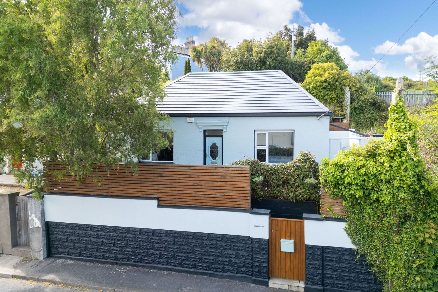 Melnibone, Upper Dargle Road, Bray, Co. Wicklow, A98CX20