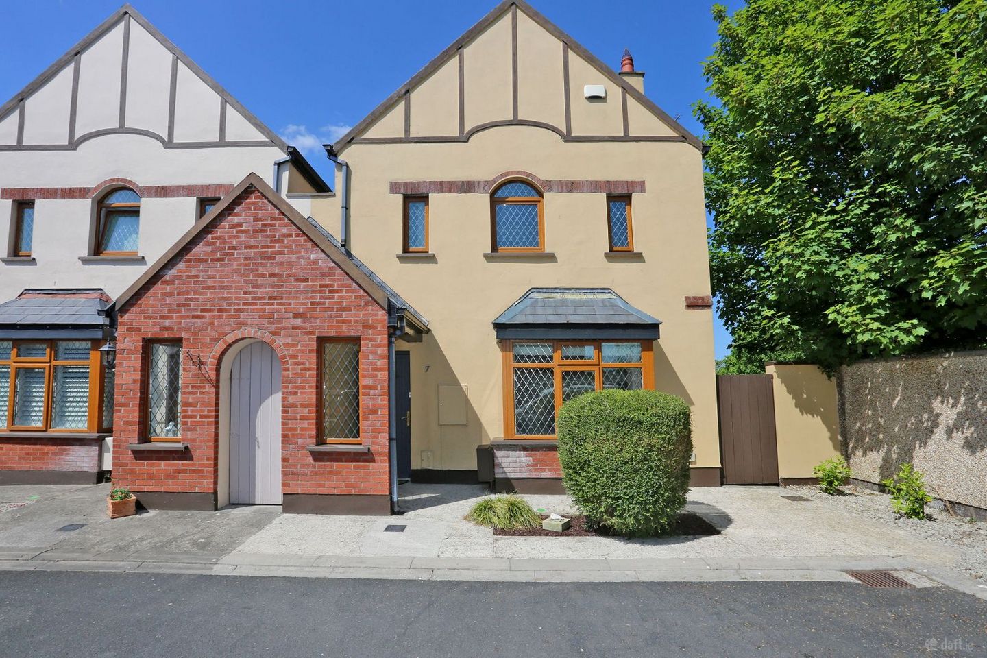 7 Cuirt An Droichead, Sixmilebridge, Co. Clare, V95Y437