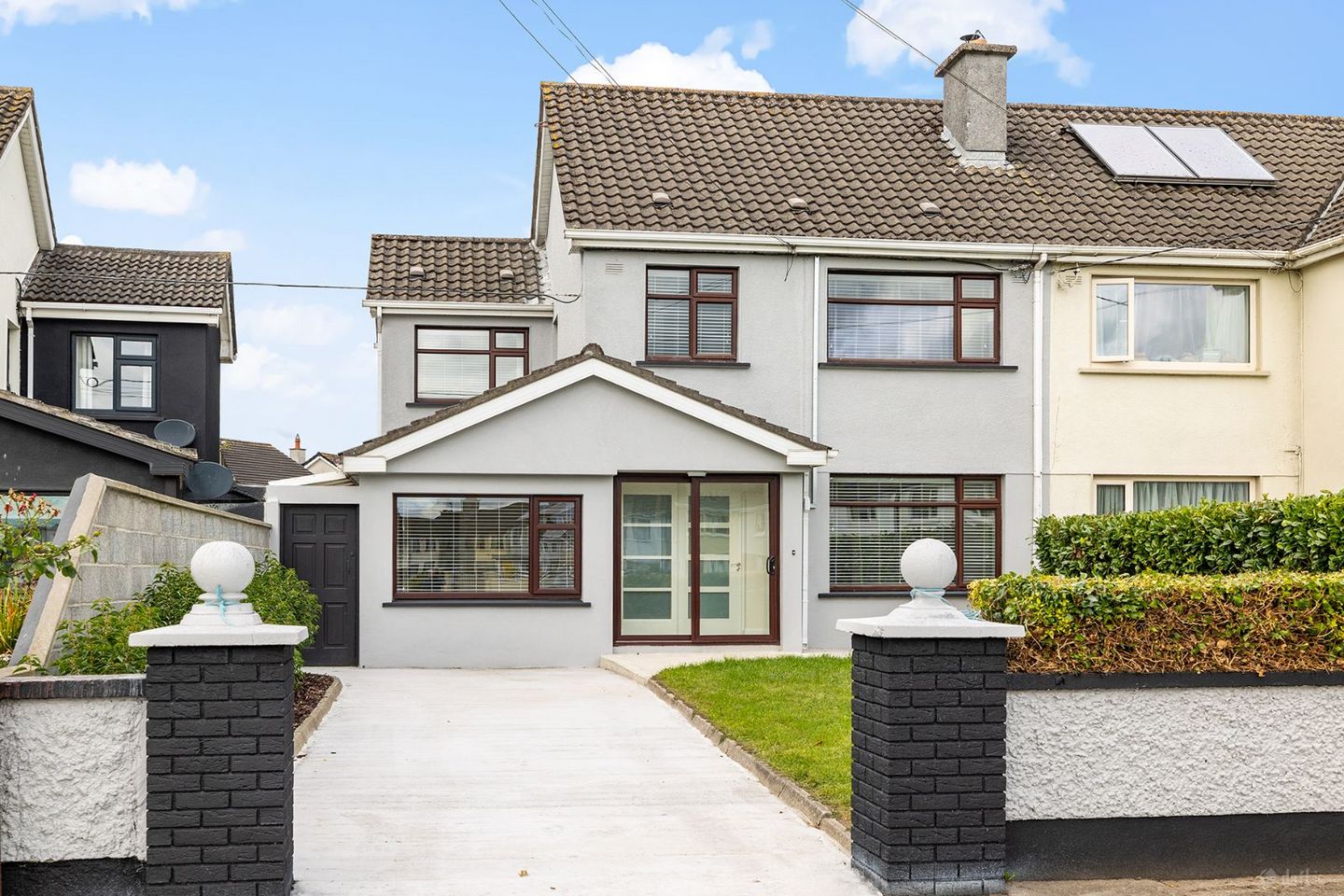 65 College Park, Newbridge, Co. Kildare, W12PR88