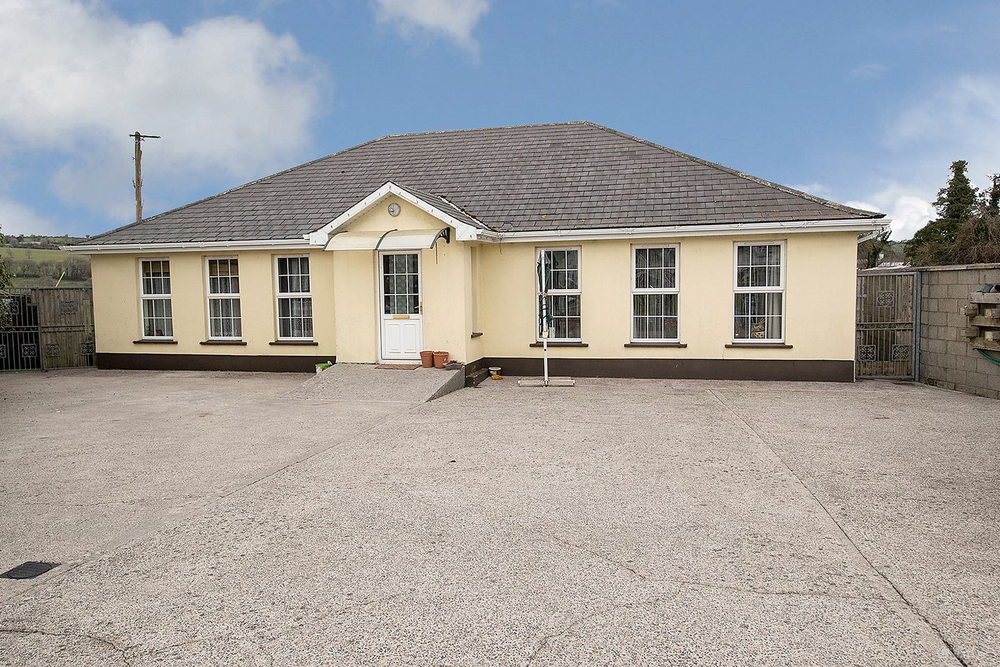The Bungalow, Cois Bride, P51X034