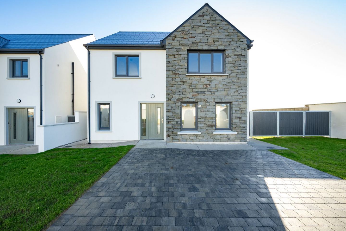 13 Ard An Ghleanna, Upper Aghada, Aghada, Co. Cork, P25F5X0