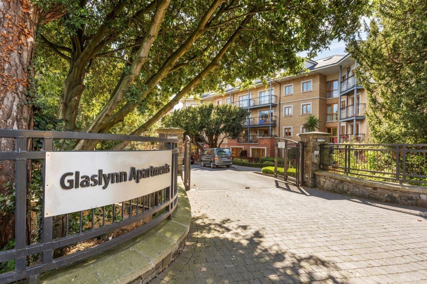 Glaslynn, Howth Road, Clontarf, Dublin 3