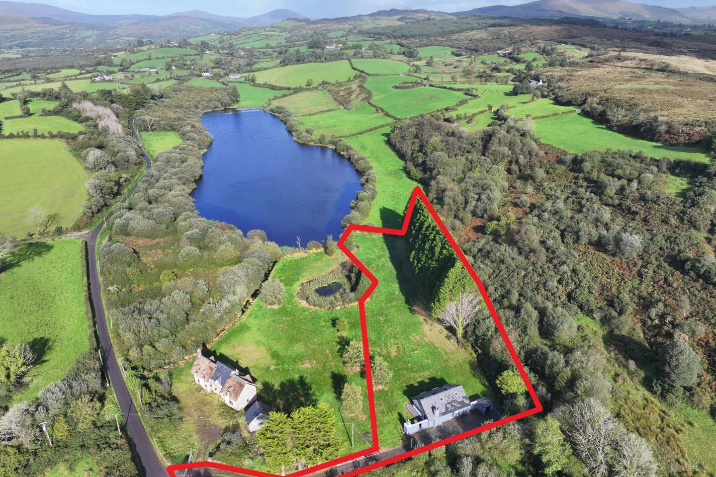 The Lake House, Shandrum Beg, Bantry, Co. Cork, P75PW74