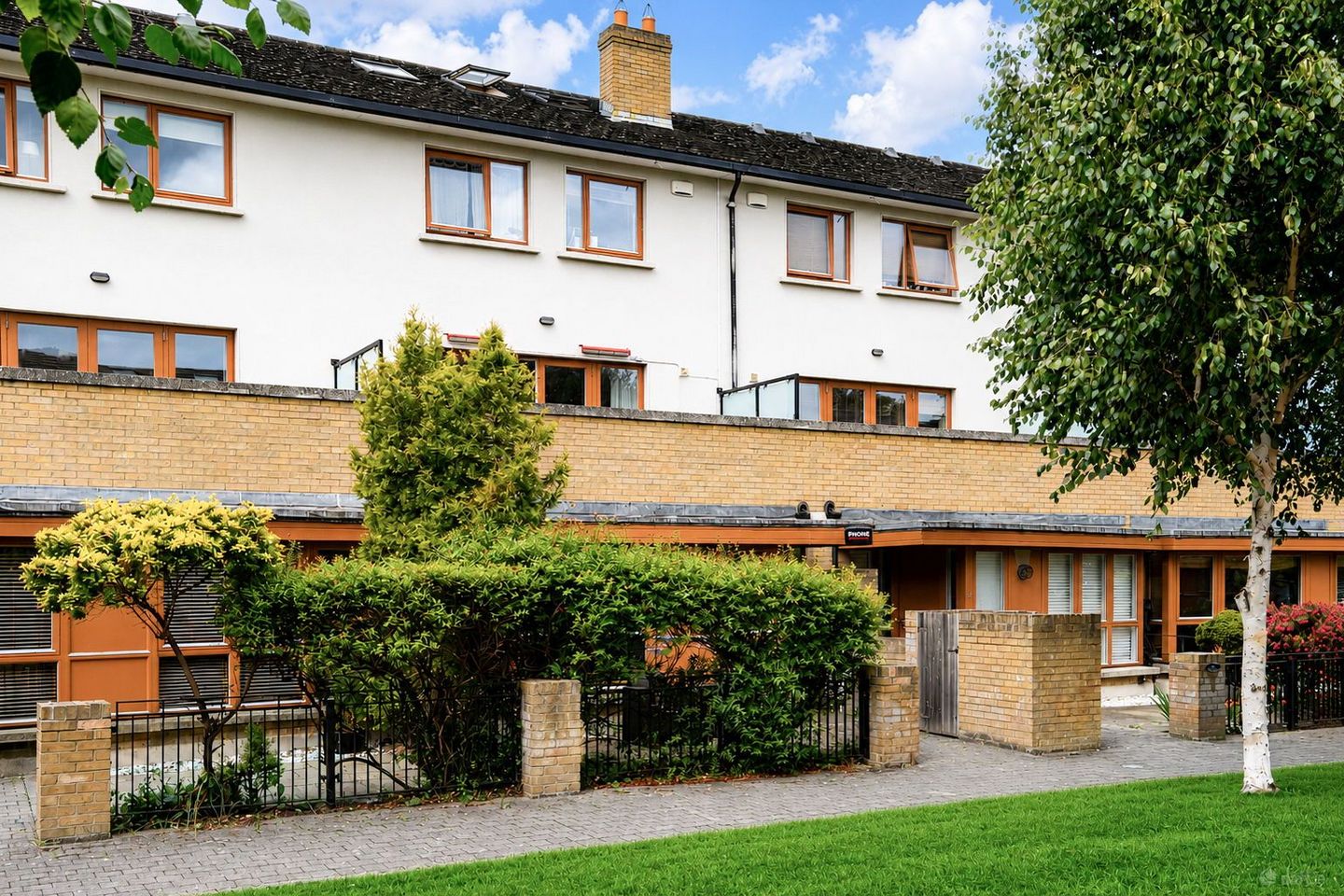 73 Milltown Avenue, Mount St. Annes, Milltown, Dublin 6, D06NW27