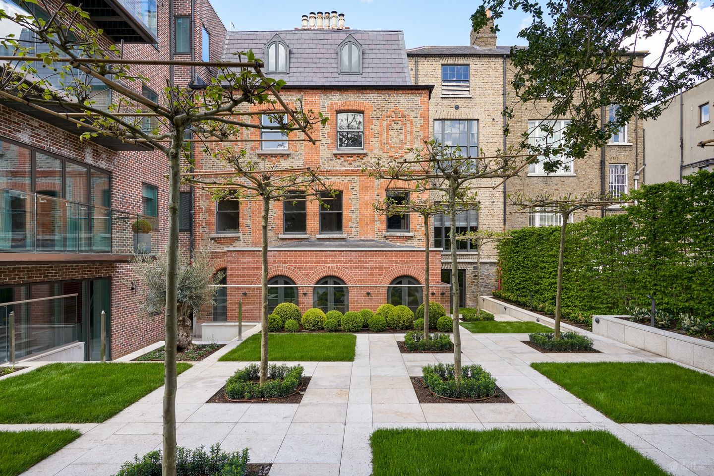 Apartment 10, 19 Pembroke Road, Ballsbridge, Dublin 4