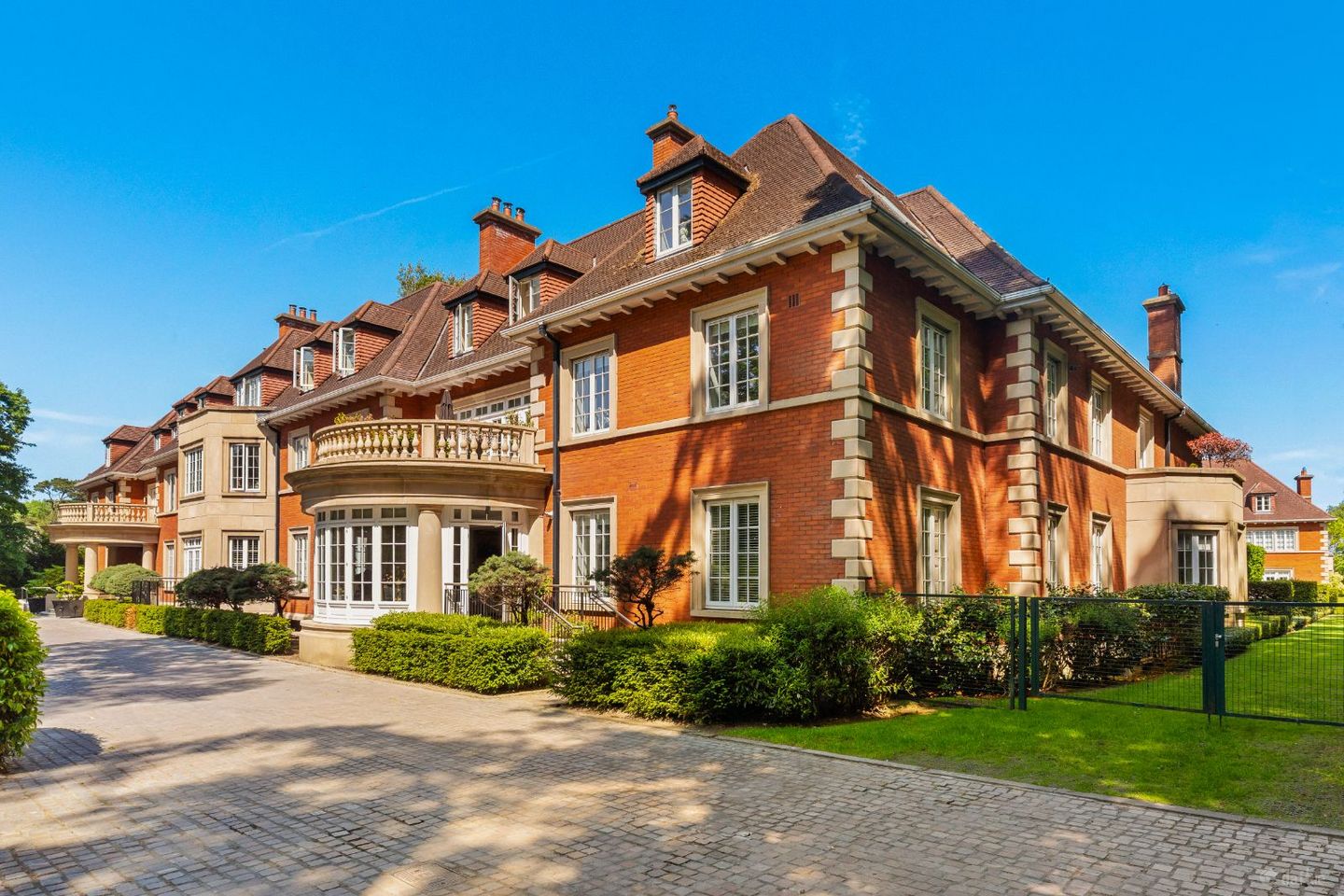Apartment 26, Hollybrook, Foxrock, Dublin 18, D18AC65