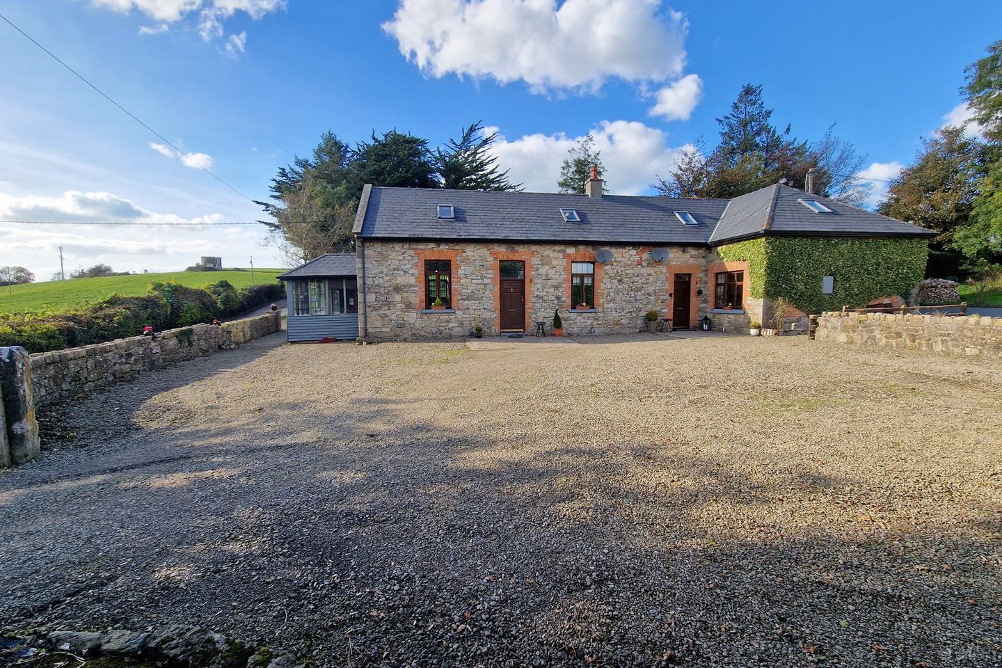 The Coach House 1 & 2, Castlecrine, Sixmilebridge, Co. Clare, V95V6W6
