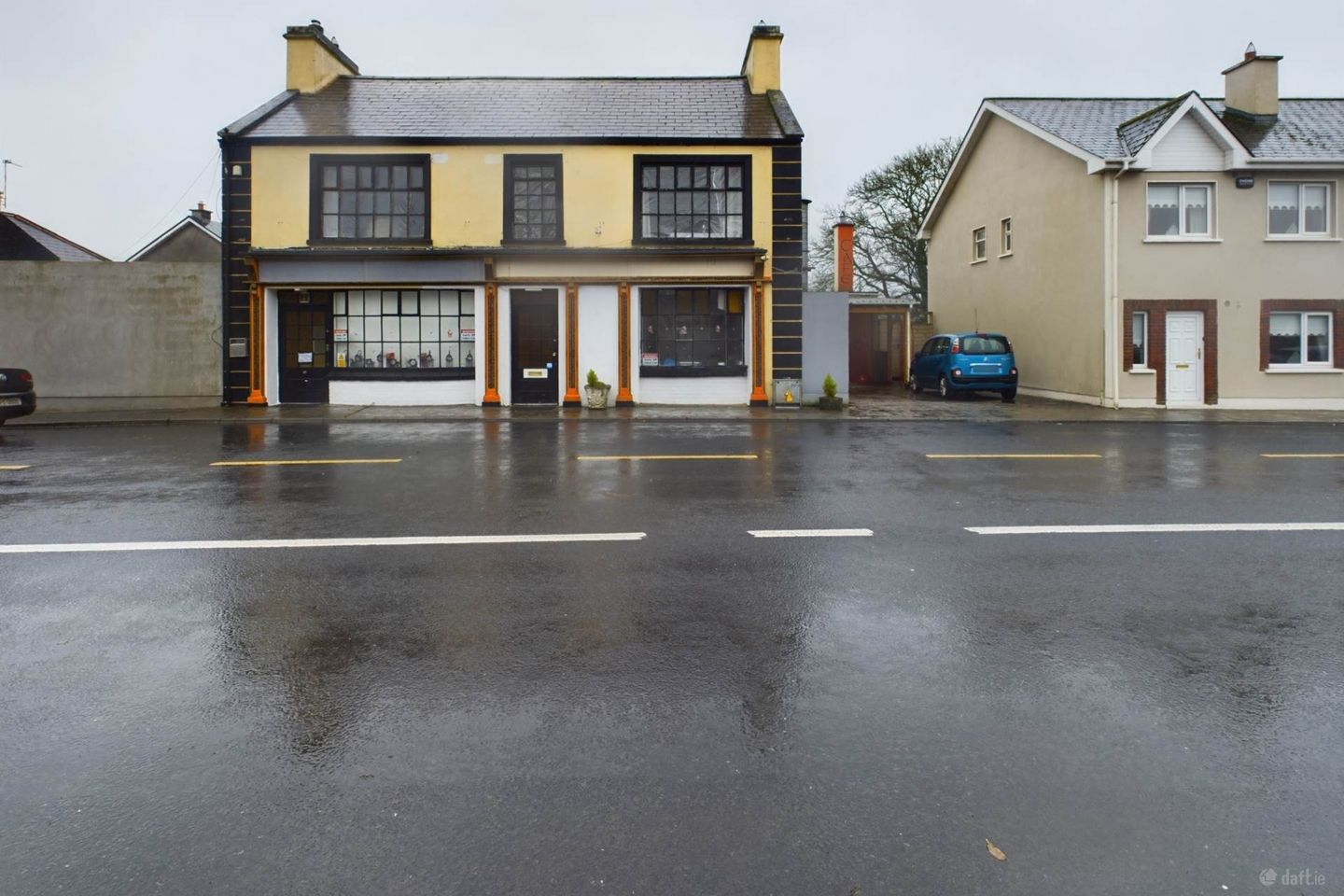 Formerly "the Goal Posts" Pub, Ballinagare, Co. Roscommon, F45XV48