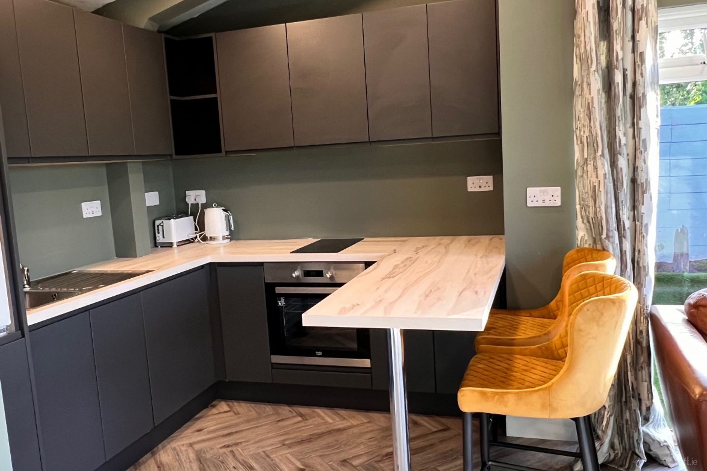 Zumella , Boycestown , Carrigaline, Co. Cork