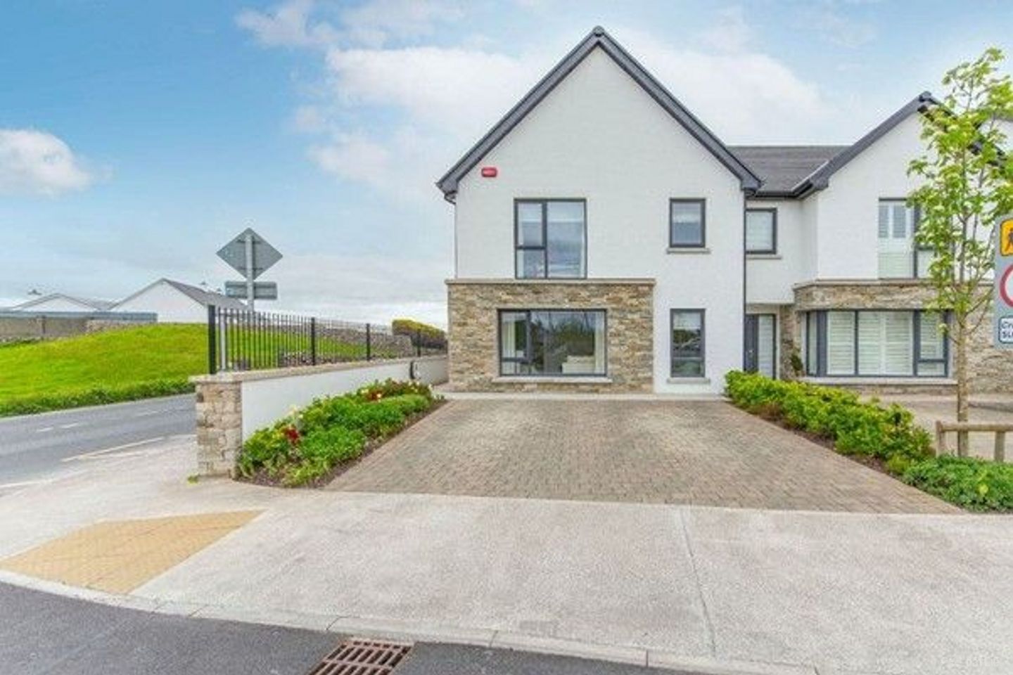 1 Slí Na Craoibhe, Clybaun Road, Knocknacarra, Co. Galway, H9171X9