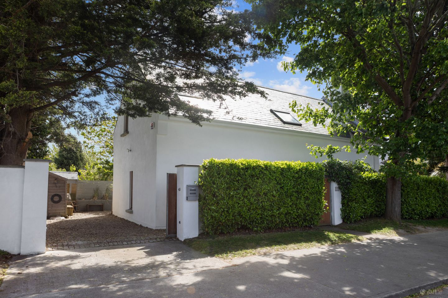 Cois Scoil, Meadow Vale, Blackrock, Co. Dublin, A94XY90