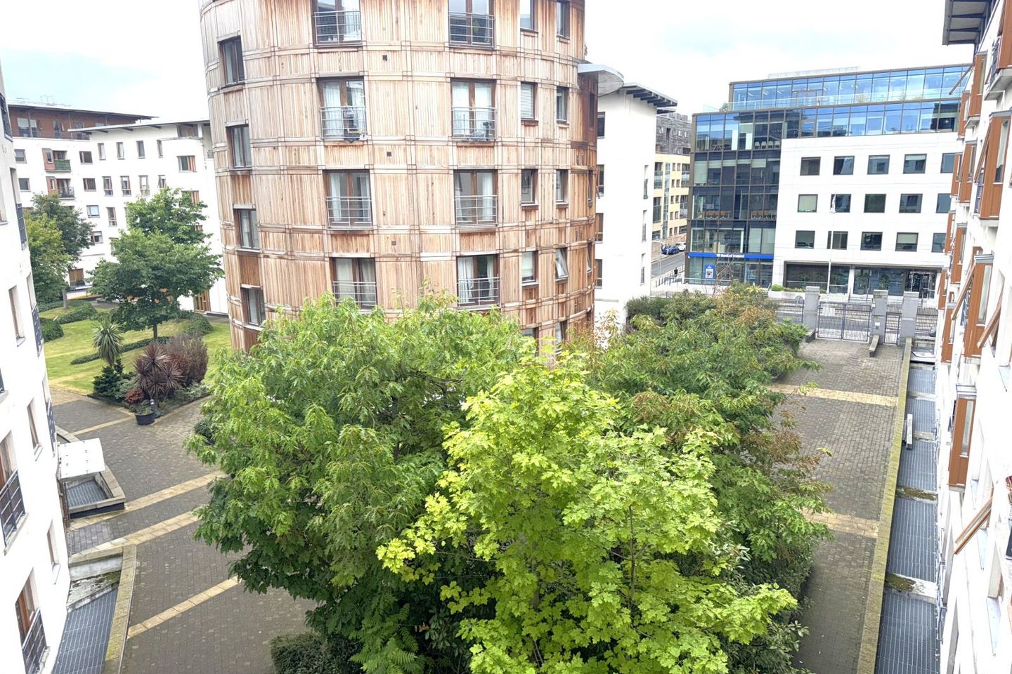 17 Spencer House, Custom House Square, Mayor Street Lower, IFSC, Dublin 1