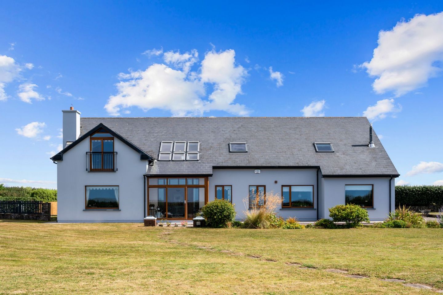 Realt Na Mara, Kilcredan, Ladysbridge, Garryvoe, Co. Cork, P25EP86