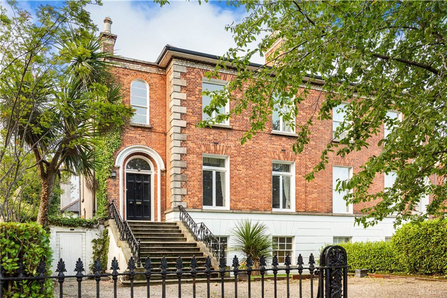Lansdowne Road, Ballsbridge, Dublin 4, D04V992