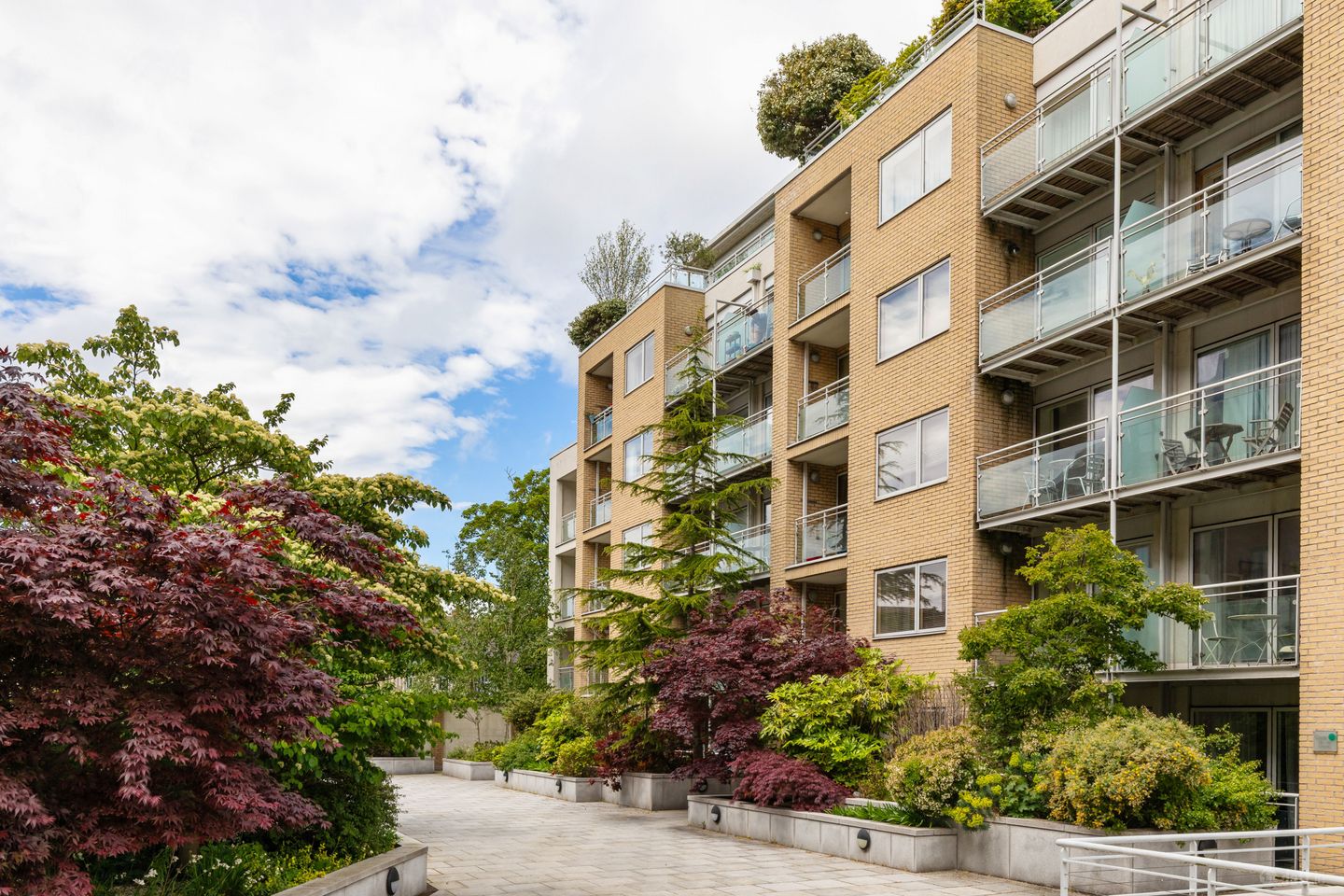 12 Alexandra Walk, Adelaide Square, Whitefriar Street, Dublin 8, D08P6KV