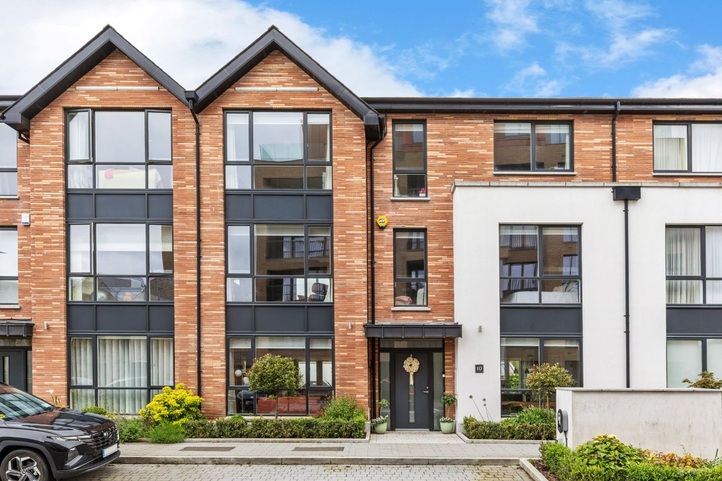 10 Daneswell Place, Glasnevin, Dublin 9, D09R2YY