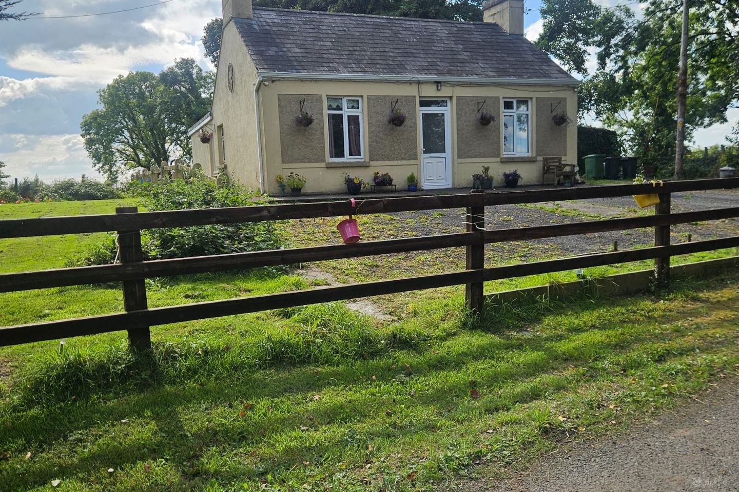 Taghnoose, Carrowbehy, Loughglynn, Co. Roscommon, F45W867