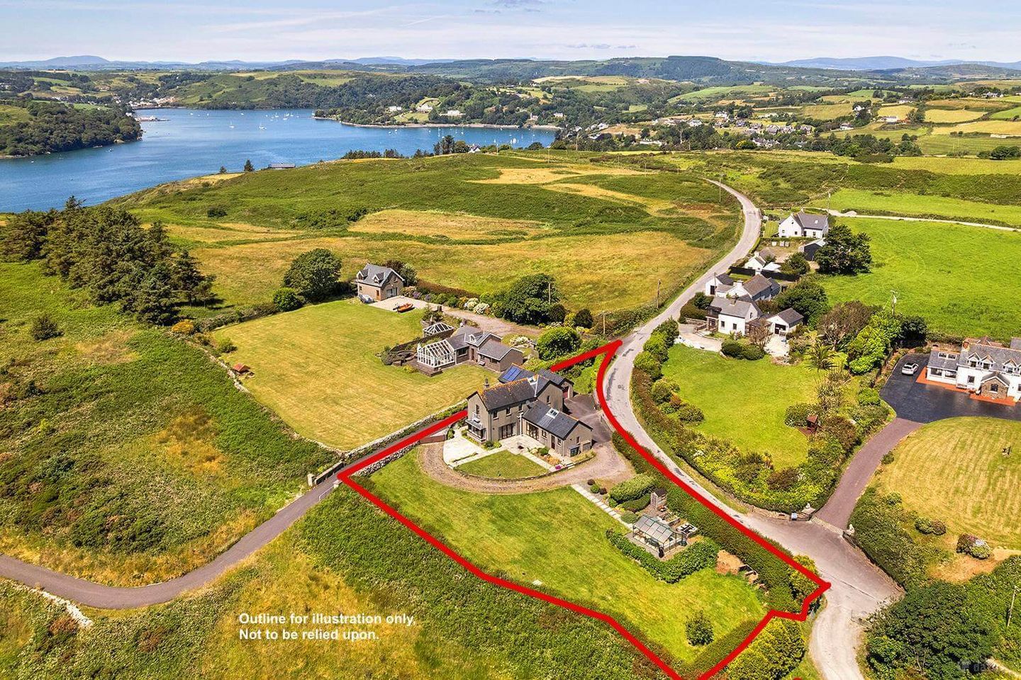 Kilfinnan, Glandore, Co Cork, P81K061