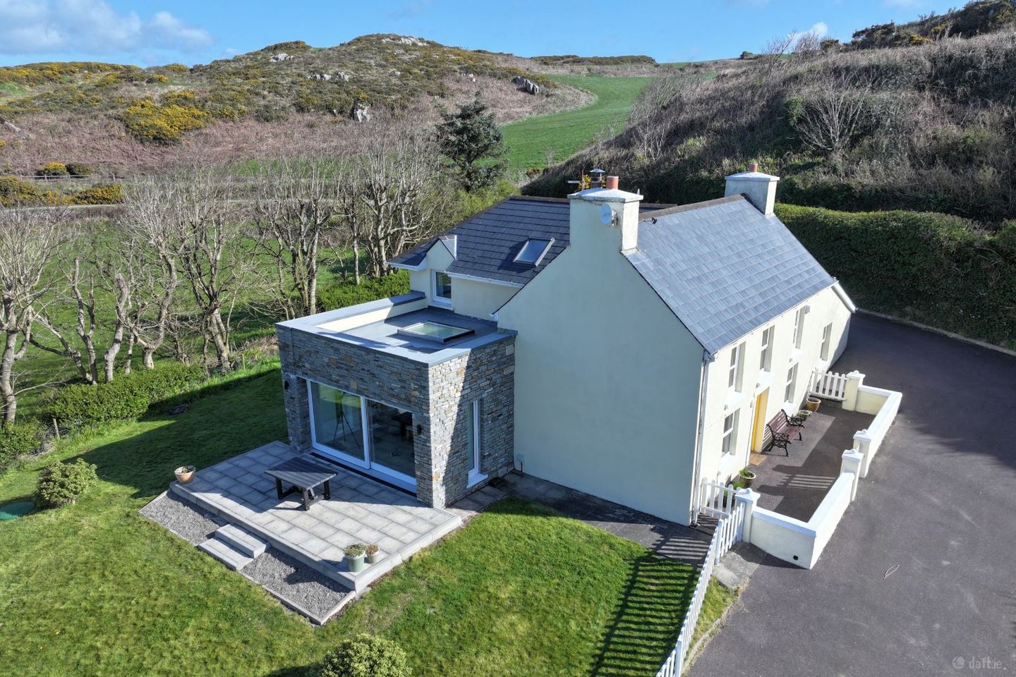 Gortacrossig, Castletownshend, Co. Cork, P81N254