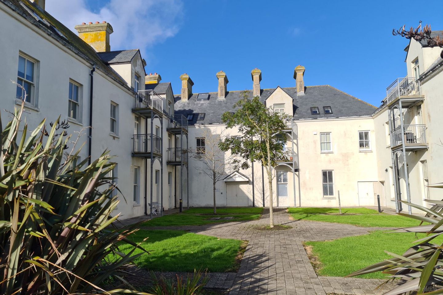 44 Gort An Clochair, Circular Road, Kilkee, Co. Clare, V15C959