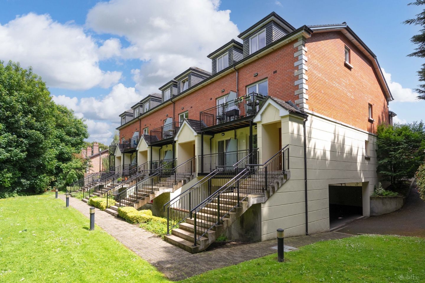 1 Glenwood, Landscape Road, Churchtown, Dublin 14, D14XR77