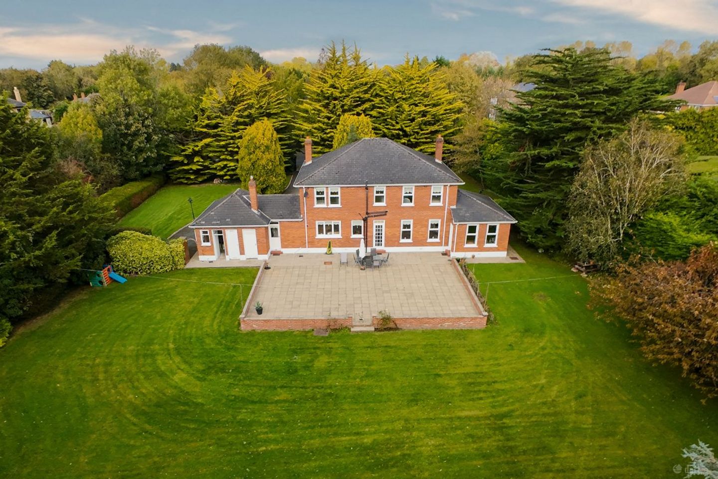 10 Homeleigh, (House Potential Site For Another Detached Property), Porterstown Road, Castleknock, Dublin 15, D15DY9P