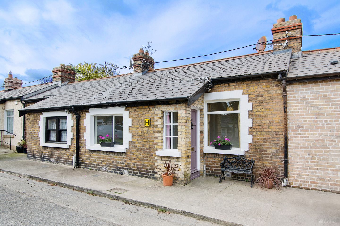 8 Highfield Grove, Rathgar, Dublin 6, D06N2Y1