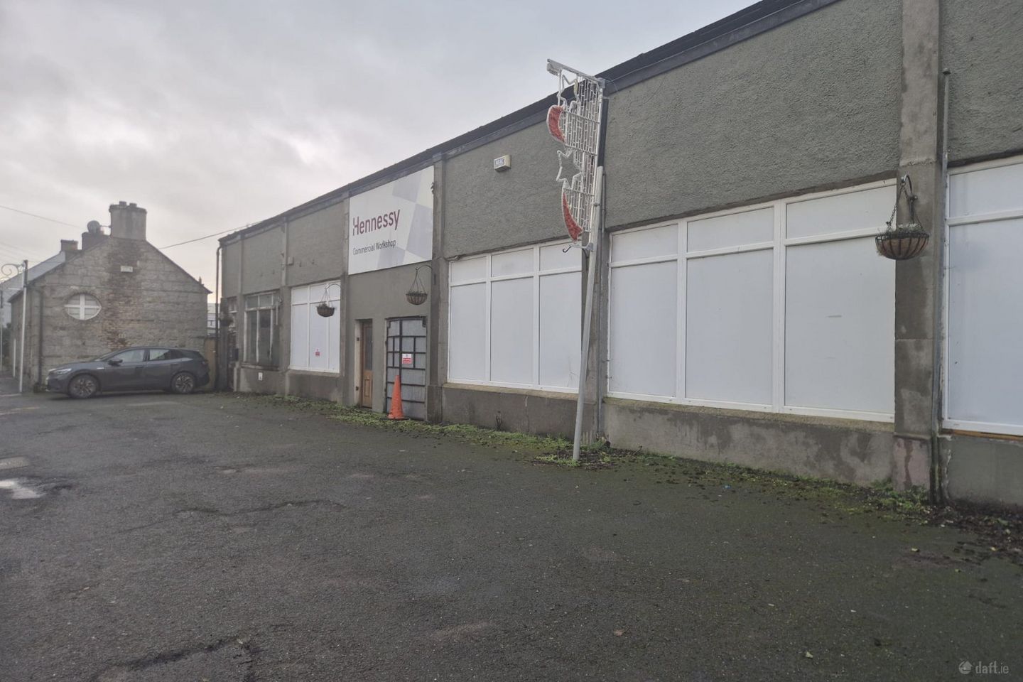 Main Street, R14KD57