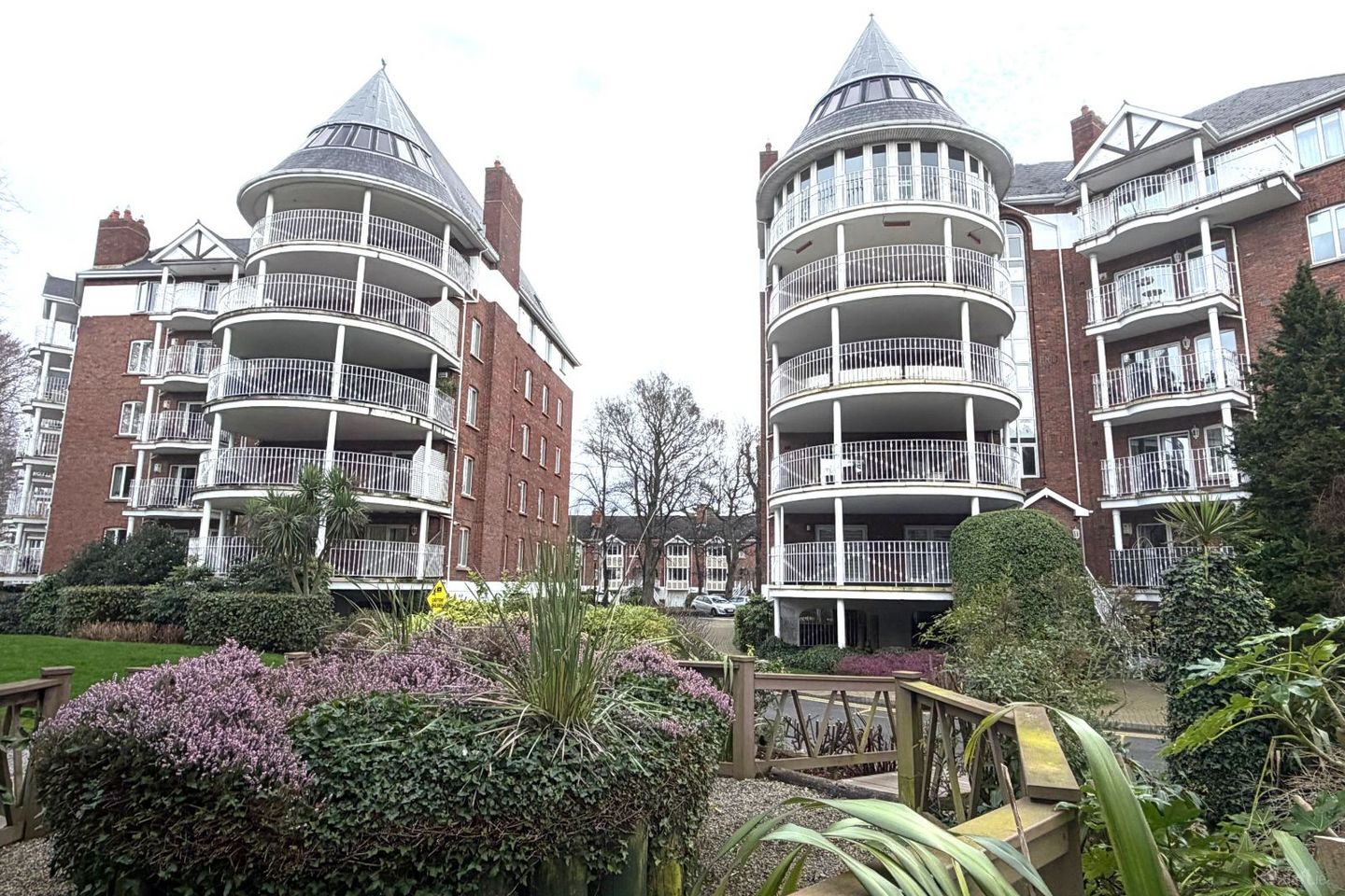 The Sweepstakes, Ballsbridge Park, Ballsbridge, Dublin 4