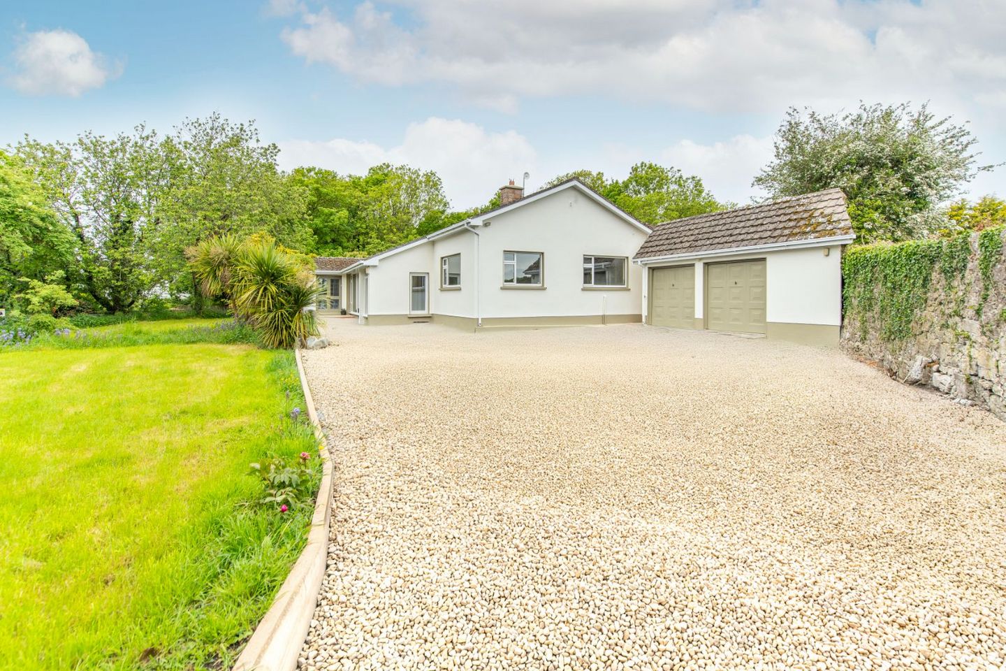 Hollies, Cloosh, Kinvara, Co. Galway, H91R29Y