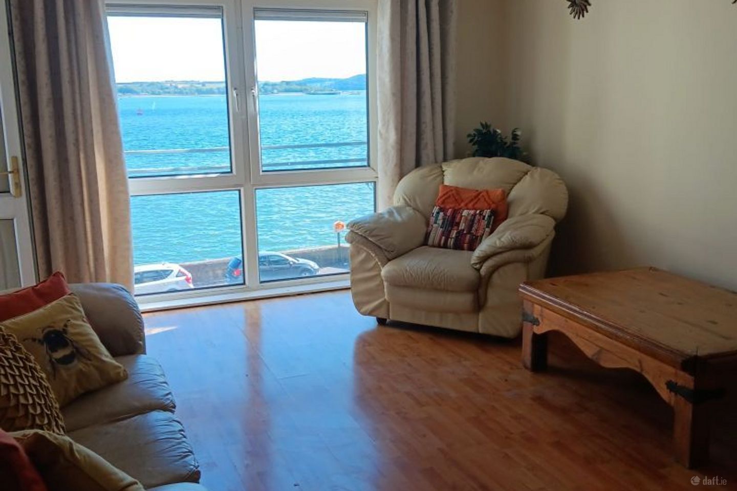 21 The Waterfront, Lynch's Quay, Cobh, Co. Cork, P24C954