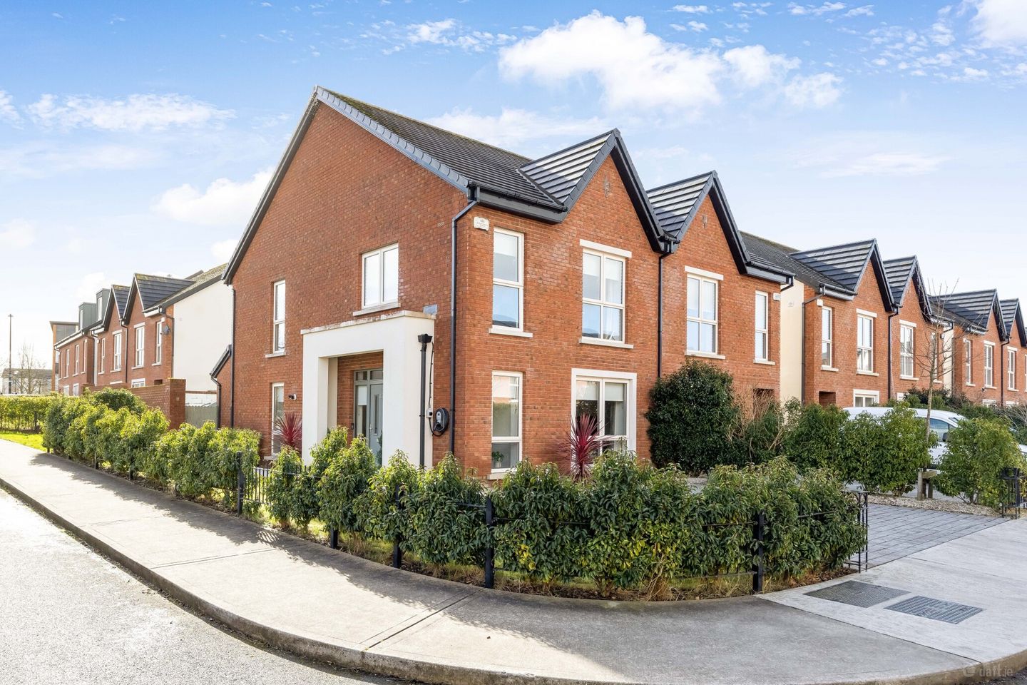 42 Churchfield Close, A84A789