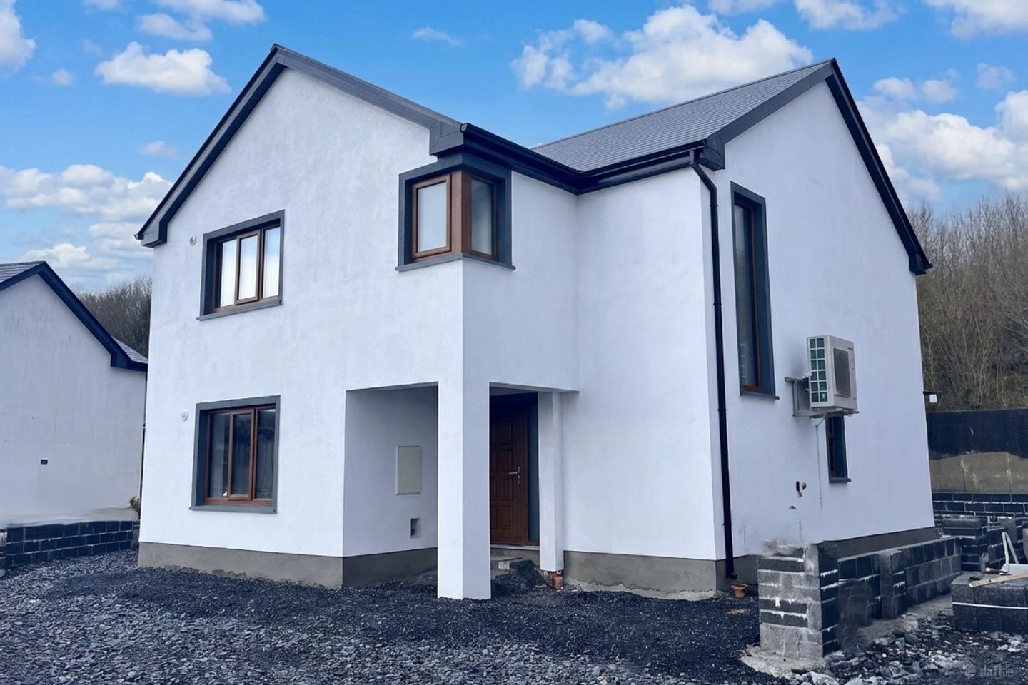 17 Craobh Bán, Quay Road, Newport, Co Mayo, F28K8N5