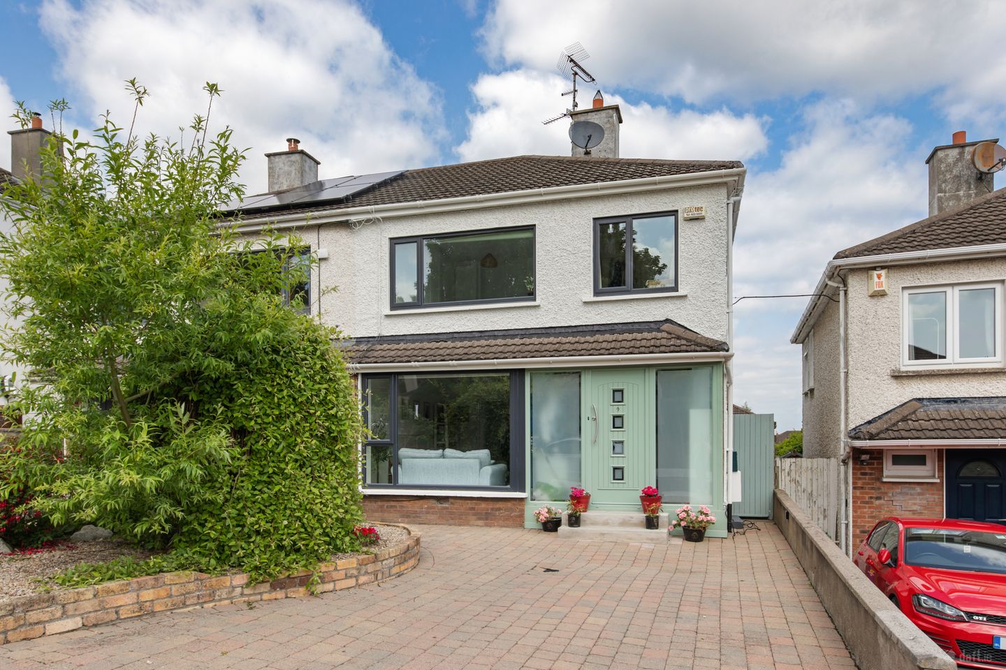 9 Highland Grove, The Park, Cabinteely, Dublin 18, D18 N2C6