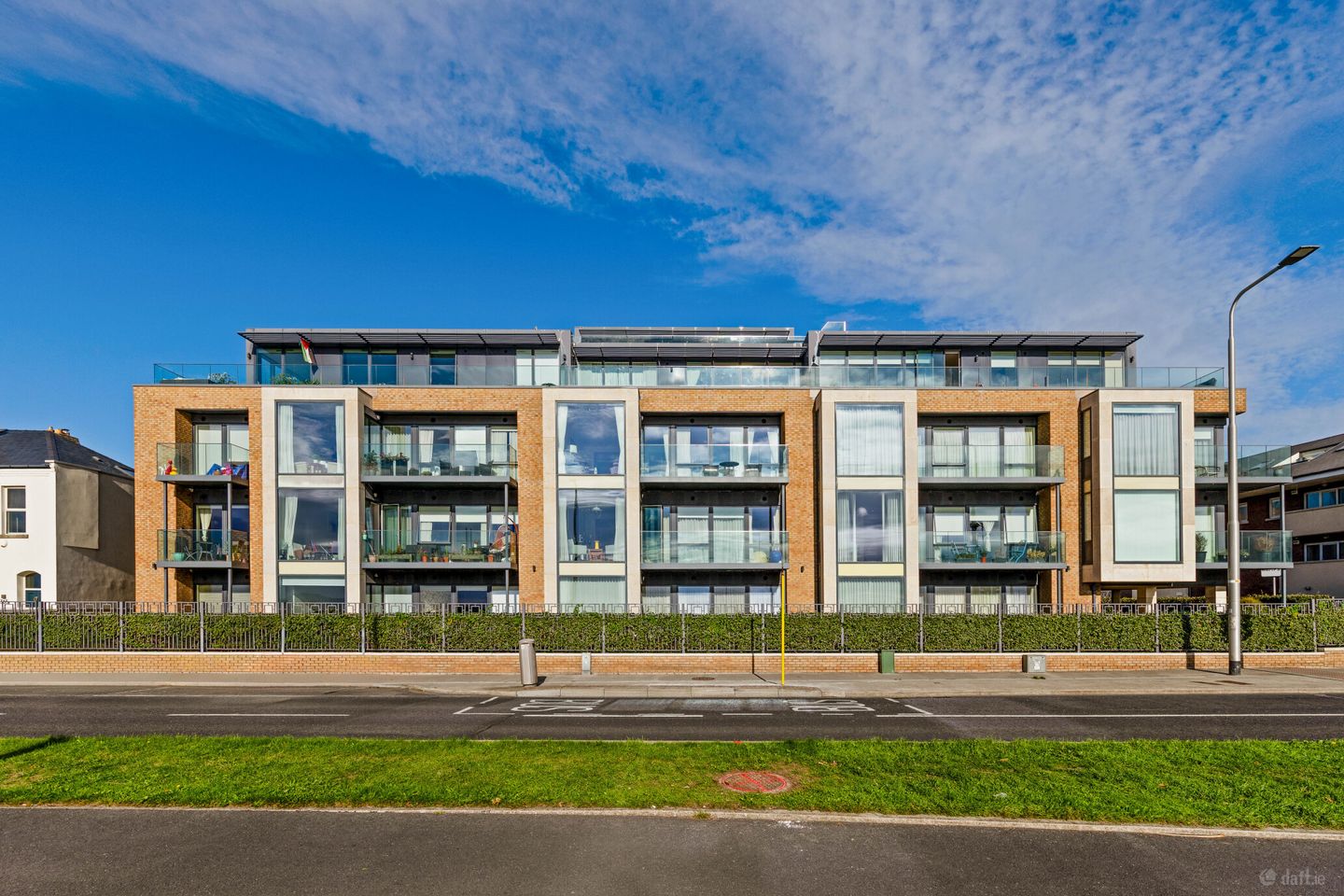 9 Seascape, Clontarf Road, Clontarf, Dublin 3, D03YR66