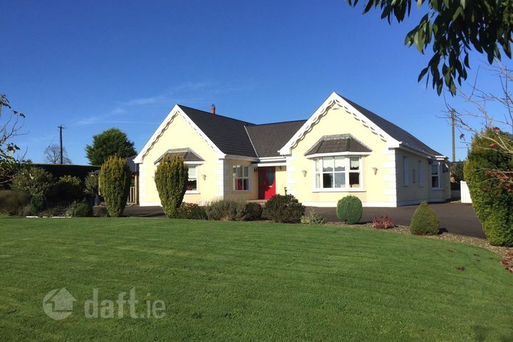 Hillview, Ballycorrigan, Ballina, Tipperary
