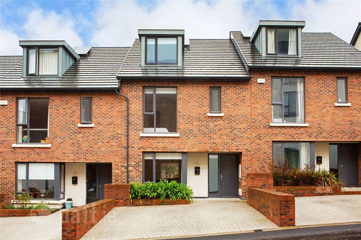 5 Knockrabo Court, Mount Anville Road, Dublin 14, Dublin