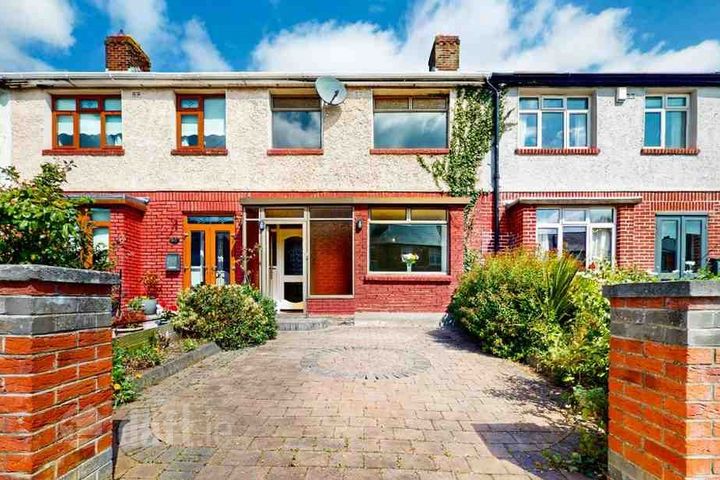 93 Raphoe Road, Crumlin, Dublin 12, D12P8C9