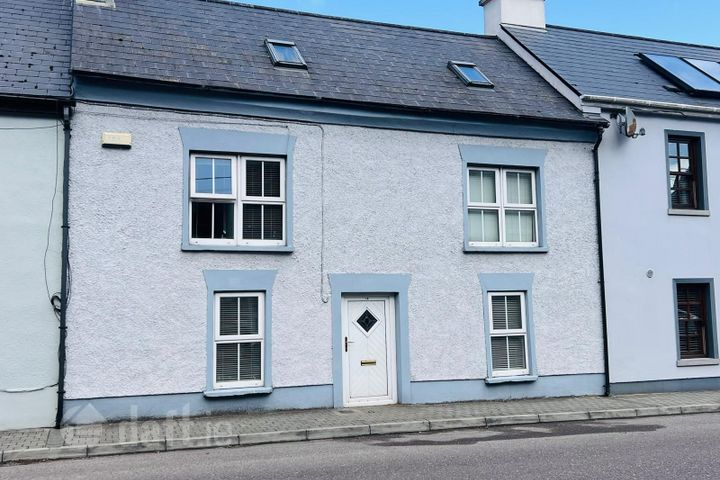18 O'Mahony Avenue, Bandon, Bandon, Co. Cork, P72KX65