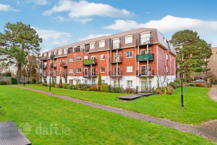 Apartment 150, Westminister, Castle Court, Leopardstown, Dublin 18
