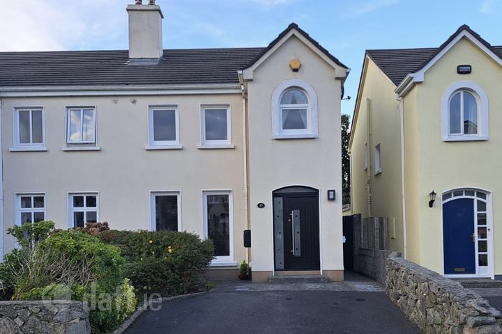 19 Bar Na Carraige, Fort Lorenzo, Galway, Galway
