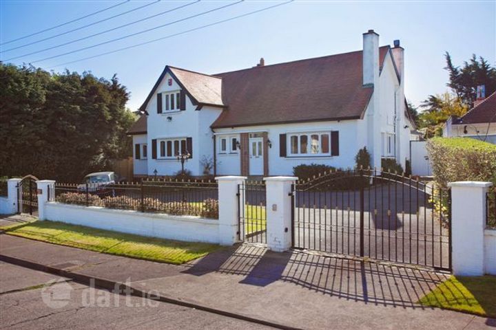 9 Hainault Park, Foxrock, Dublin 18, Dublin
