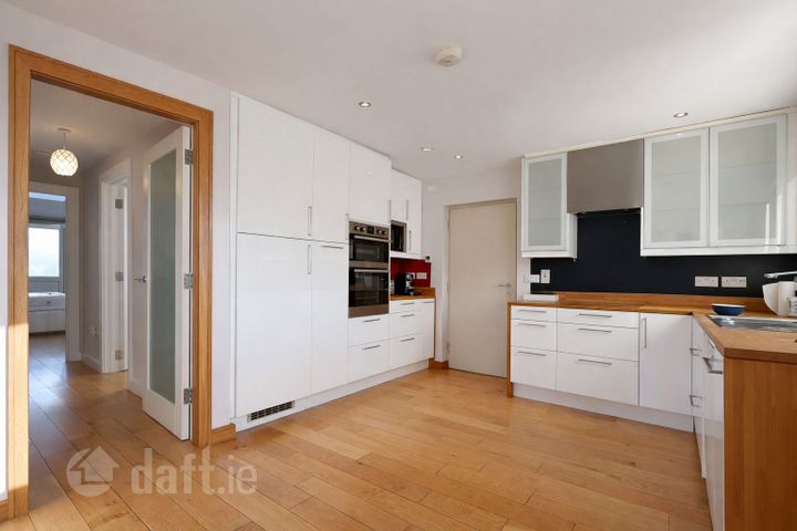 Avondale Park, Killiney, Dalkey, Co. Dublin