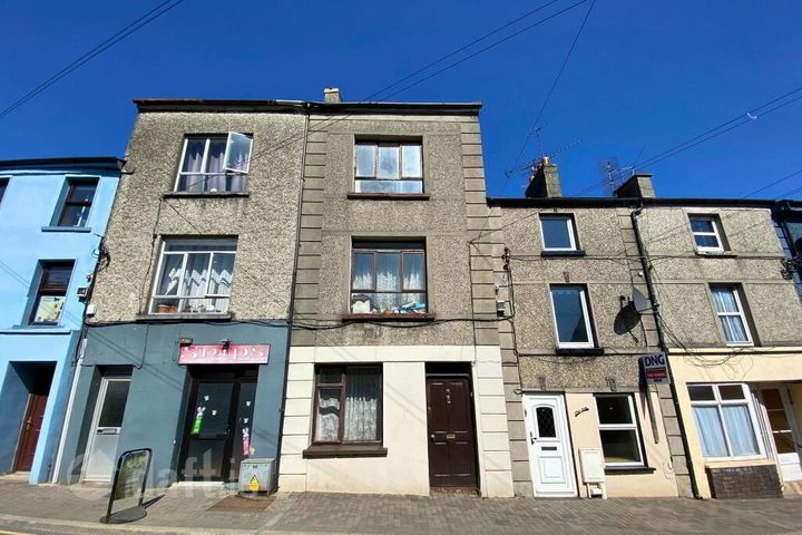 14 Sarsfield Street, Nenagh, Co. Tipperary, E45W993