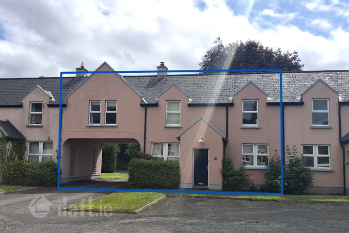 Courtyard Cottages, Ogonnelloe, Killaloe, Co. Clare