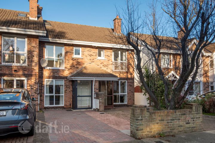 8 Orpen Close, Stillorgan Grove, Blackrock, Dublin