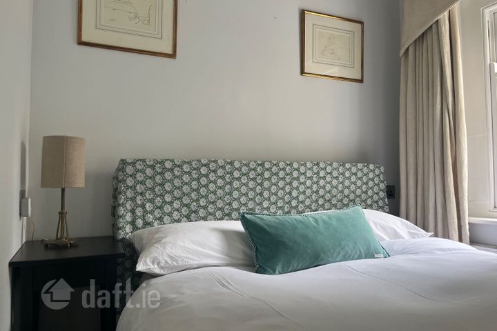 Saint John's Road, Sandymount, Dublin 4