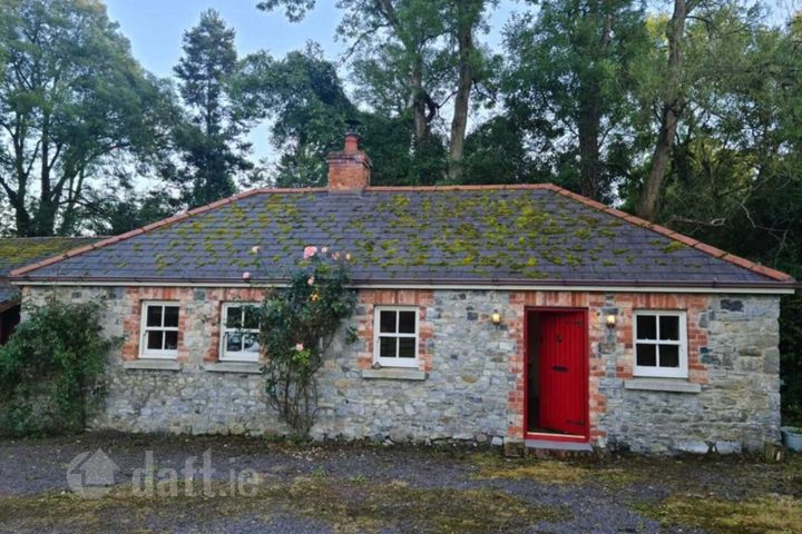Tara Lodge, Swainstown, Dunsany, Meath