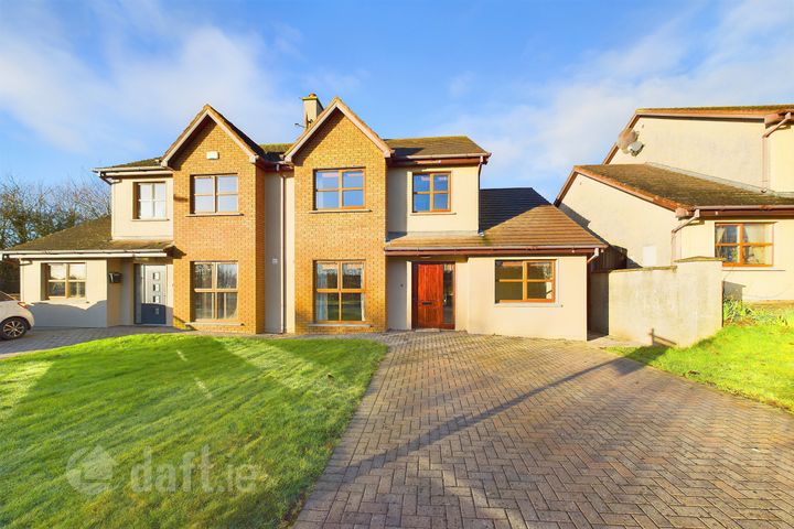 4 The Court, Kill St Lawrence, Airport Road, Waterford