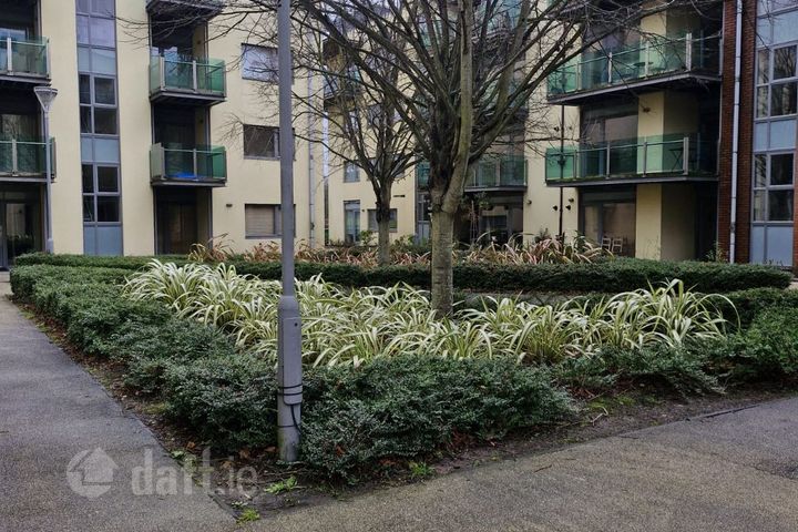 Cloonlara Square, Phoenix Park Avenue, Navan Road, Castleknock, Dublin 15